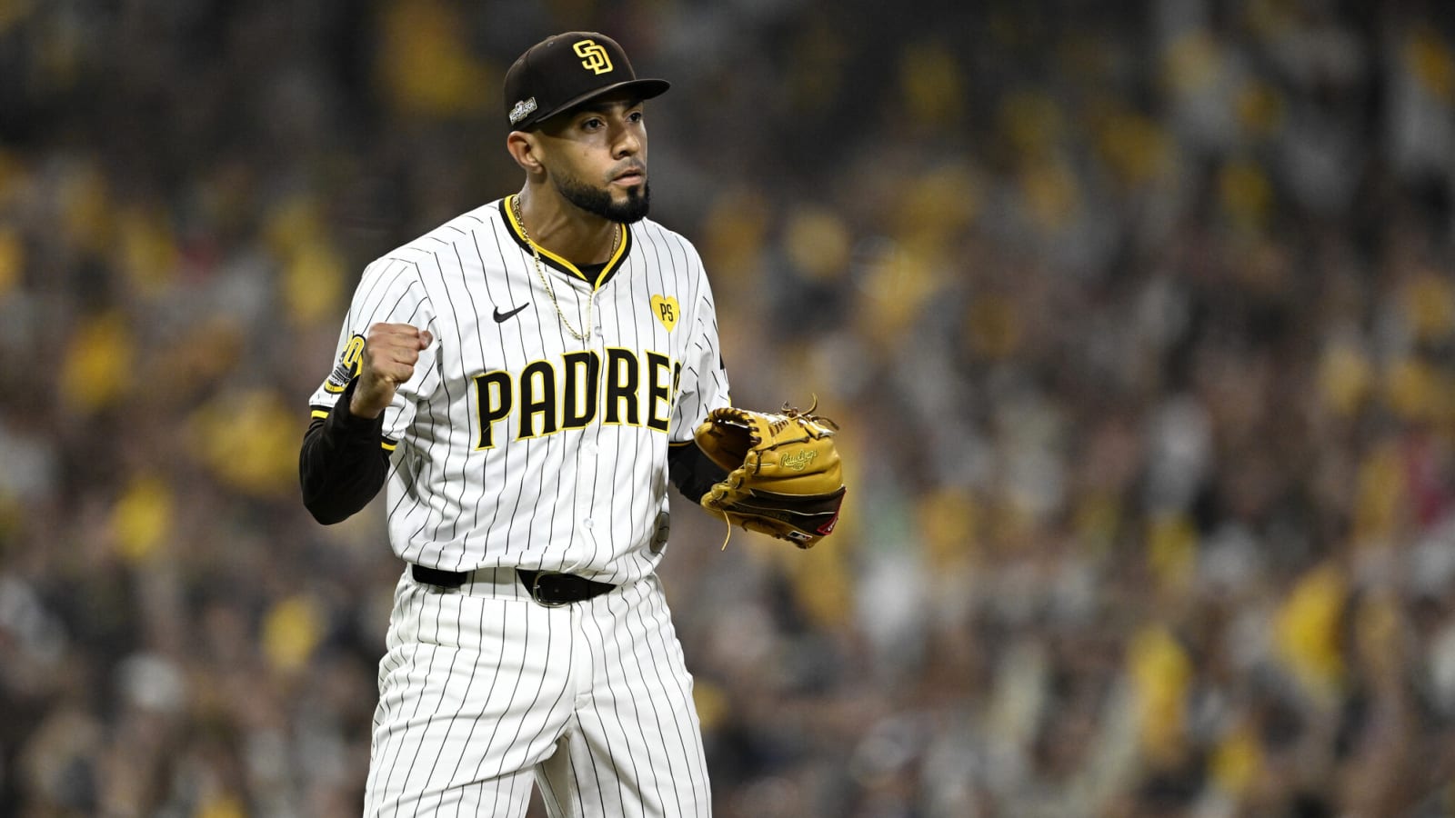 Chicago Cubs urged to explore this trade for San Diego Padres closer