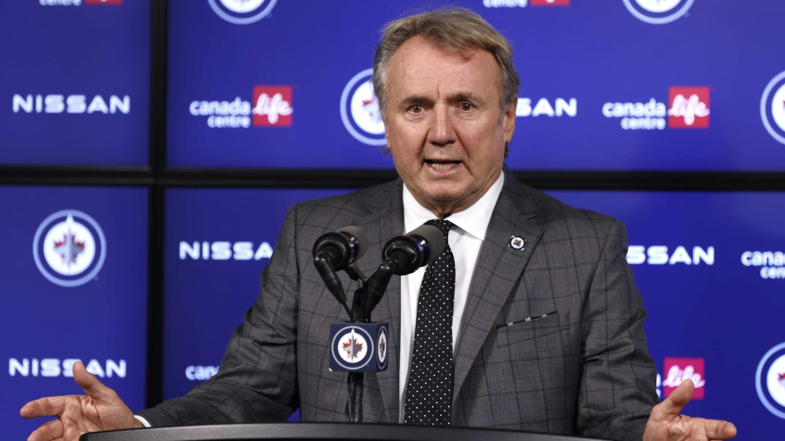 Jets HC Rick Bowness takes leave of absence