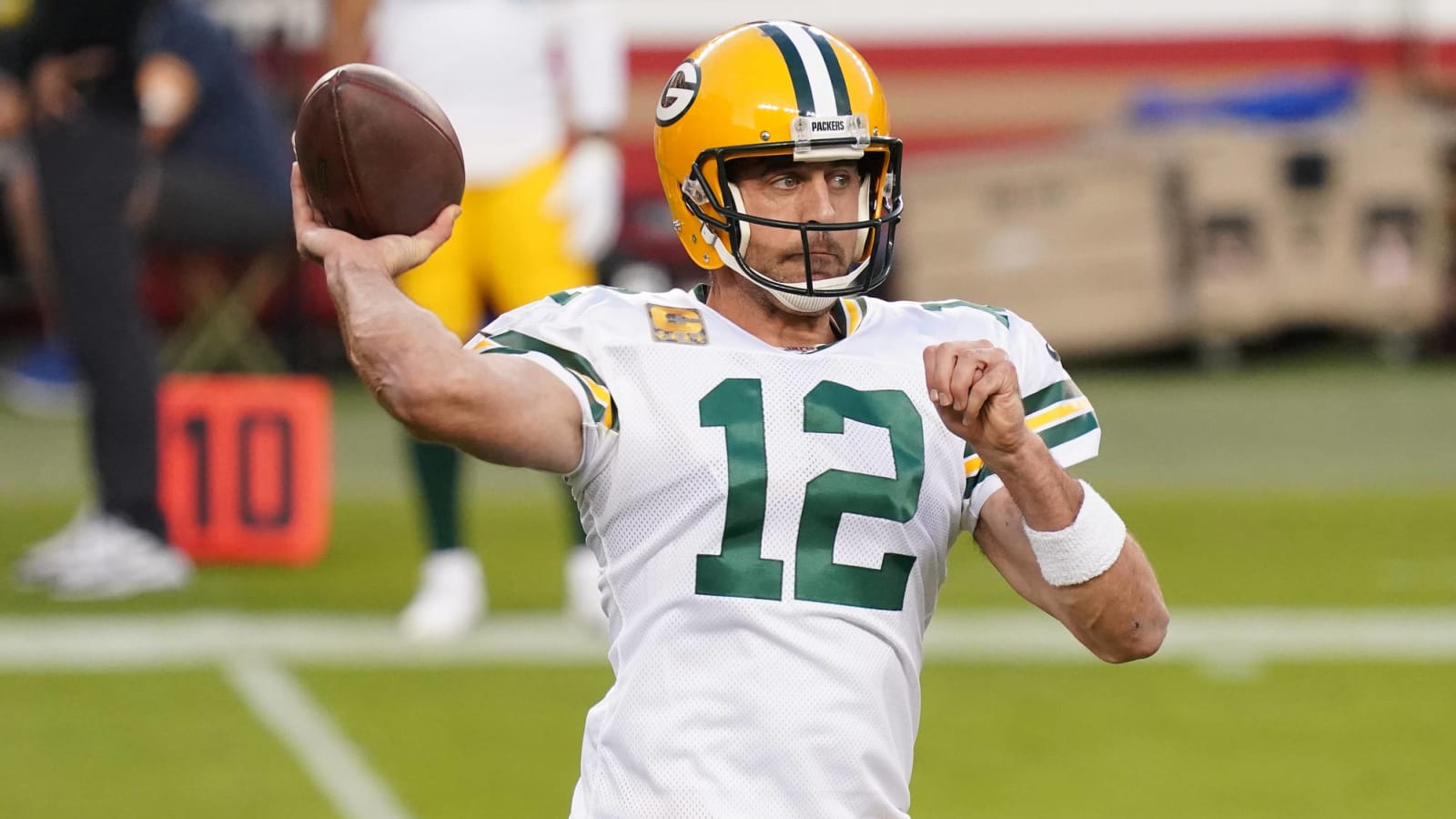 Packers-Rodgers saga far from over as QB reports to camp