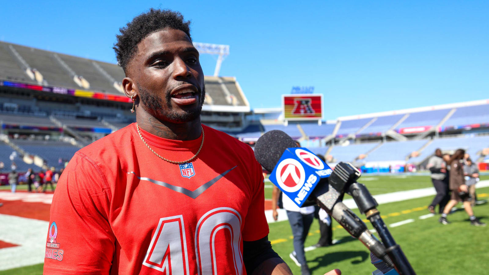 Tyreek Hill admits feeling ‘disrespected’ when Chiefs gave No.10 jersey to Isiah Pacheco