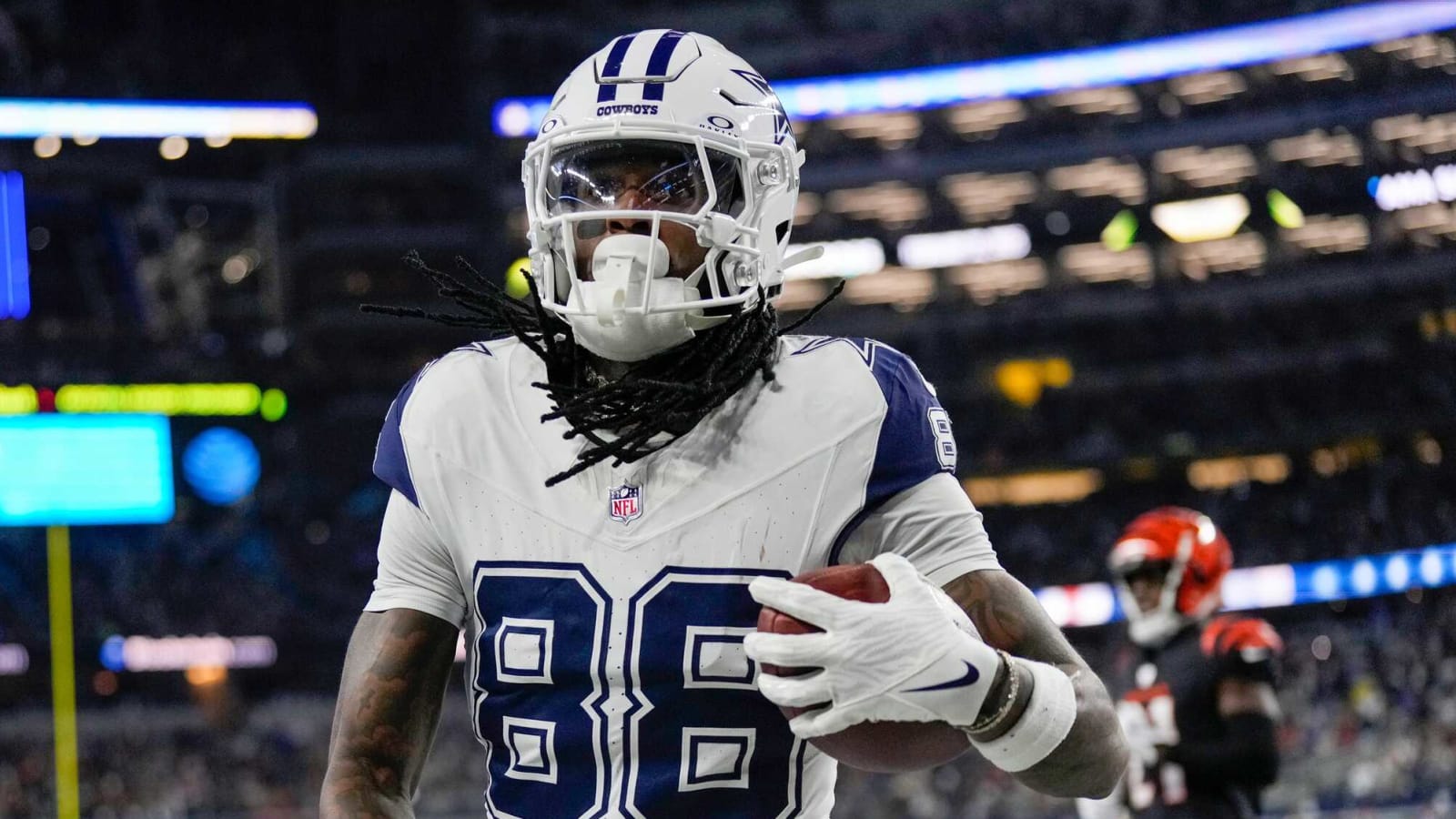 CeeDee Lamb shares why he is playing through bad shoulder injury