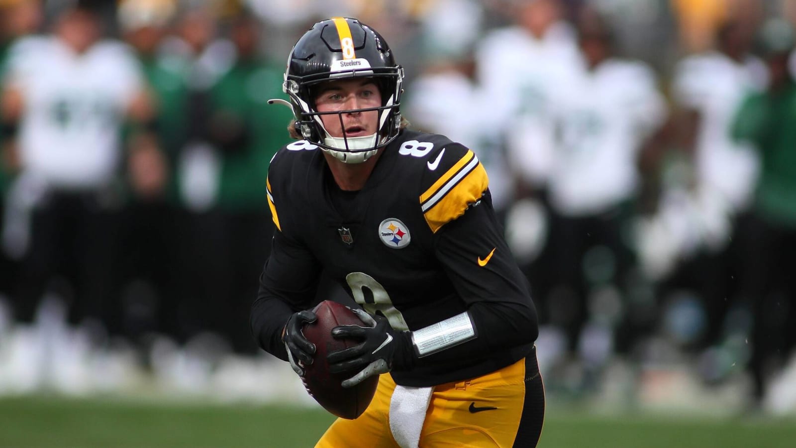 Report: Steelers planning to stick with QB Kenny Pickett as starter