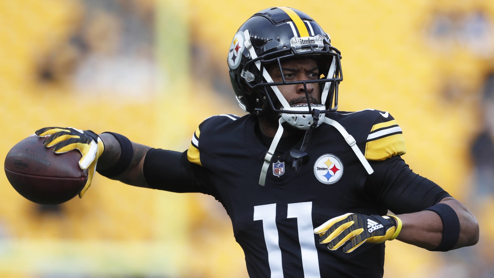 Why haven't Steelers made most obvious cut of offseason?