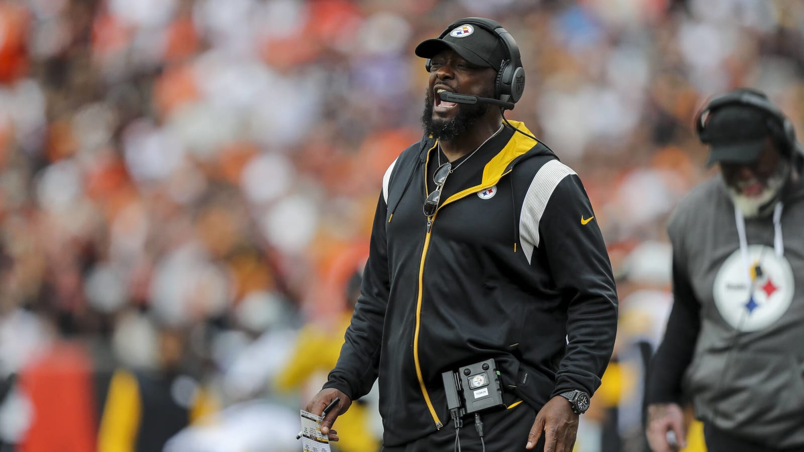 Watch: Mike Tomlin does Antonio Brown dance in locker room following win