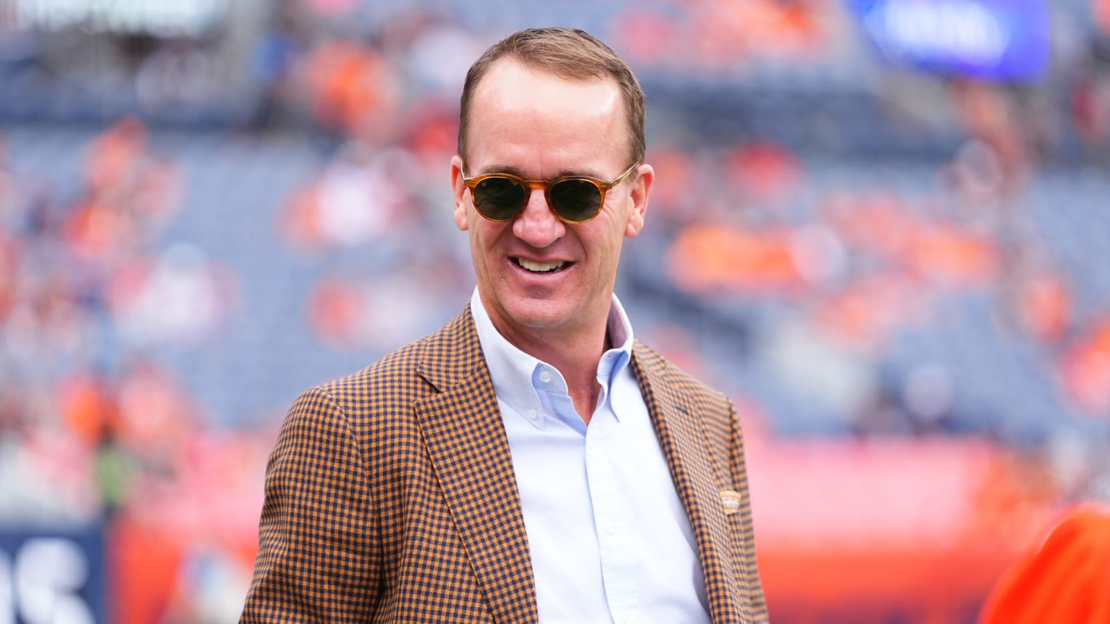 Tennessee Vols legend Peyton Manning goes viral for singing his rendition of a country music classic