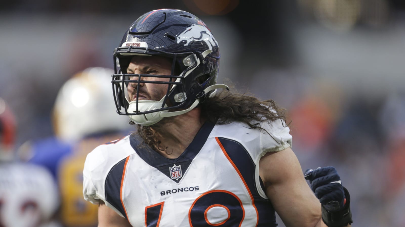 Broncos veteran LB suffers ACL tear, out for season