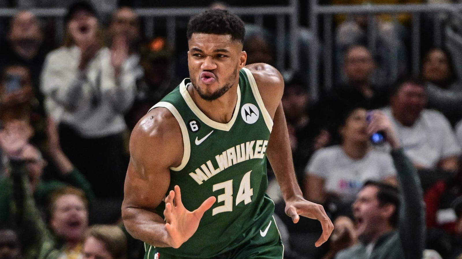 Giannis goes viral for his cool gesture for Bucks