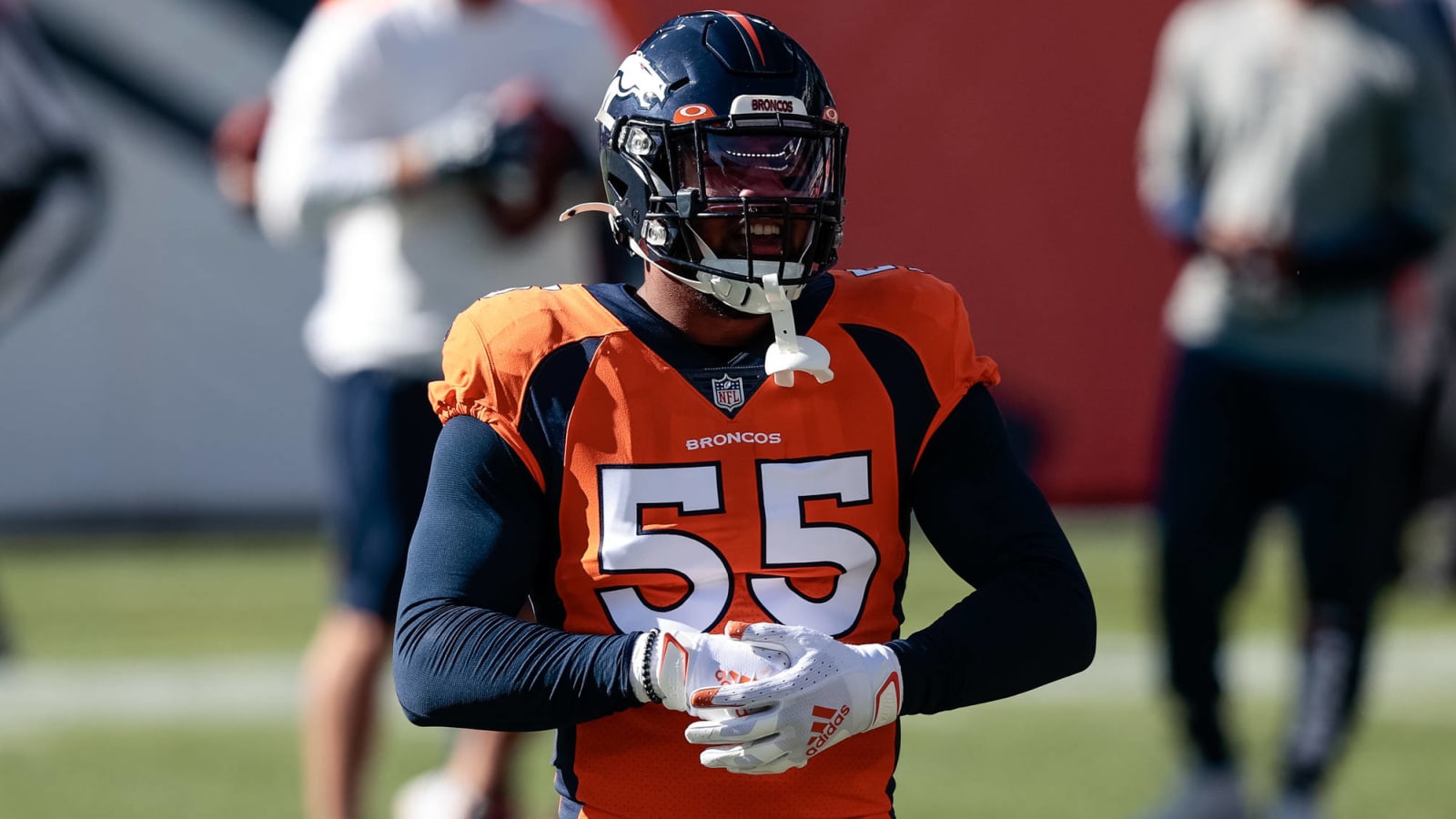 Broncos' Bradley Chubb to have surgery, hopes to return this season