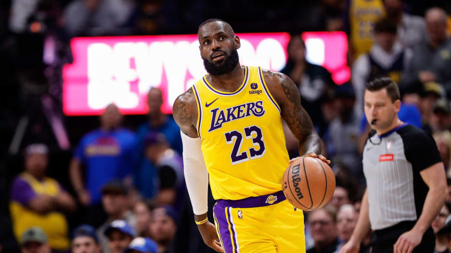 Los Angeles Lakers: LeBron James to Work With ‘MVP’ in Incredibly Shocking Free Agency Landing Spot