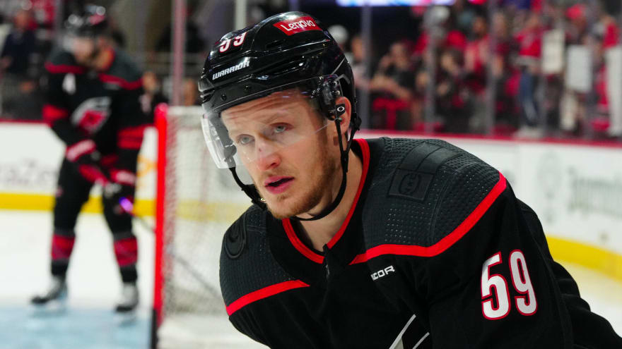 Guentzel expresses desire to re-sign with Hurricanes