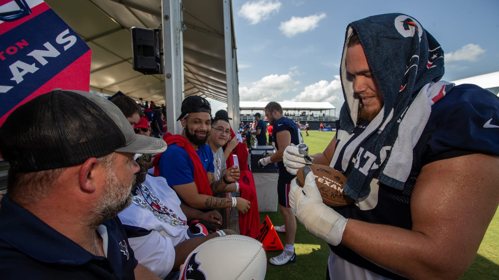 Saints Sign OT Austin Deculus To PS
