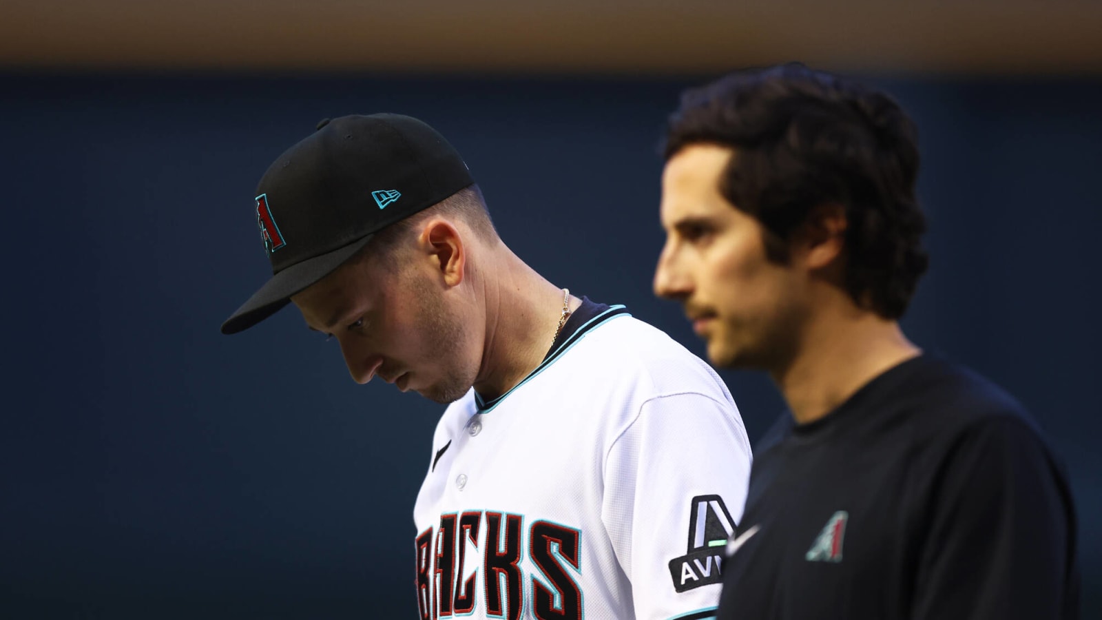 D-backs' Davies leaves game with strained oblique