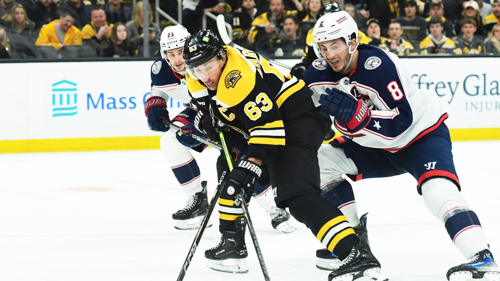 Boston Bruins Shutout Blue Jackets In Commanding Performance