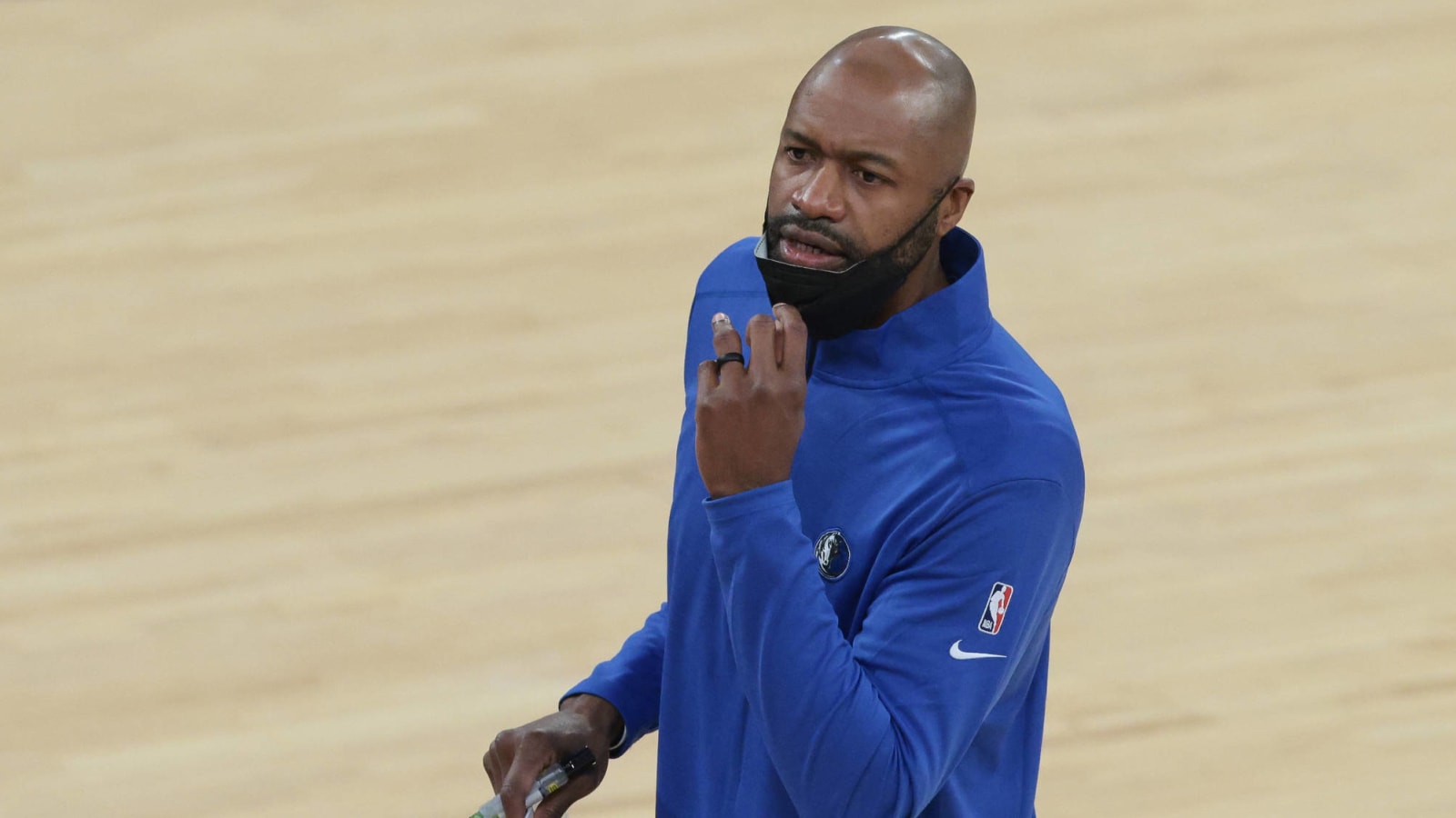 Magic, Wizards ask permission to interview Mavs assistant Jamahl Mosley