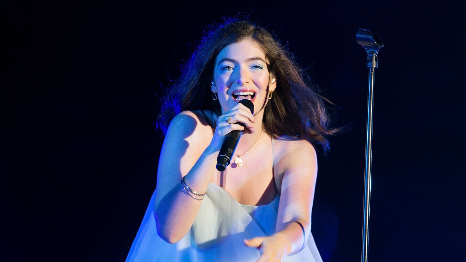 Lorde drops single 'Solar Power,' her first new original music in 4 years