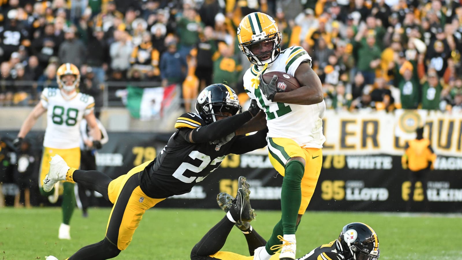 Steelers Game vs. Packers Ends in Near-Brawl