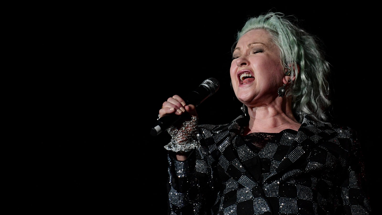 Cyndi Lauper announces 25 more dates for her farewell tour