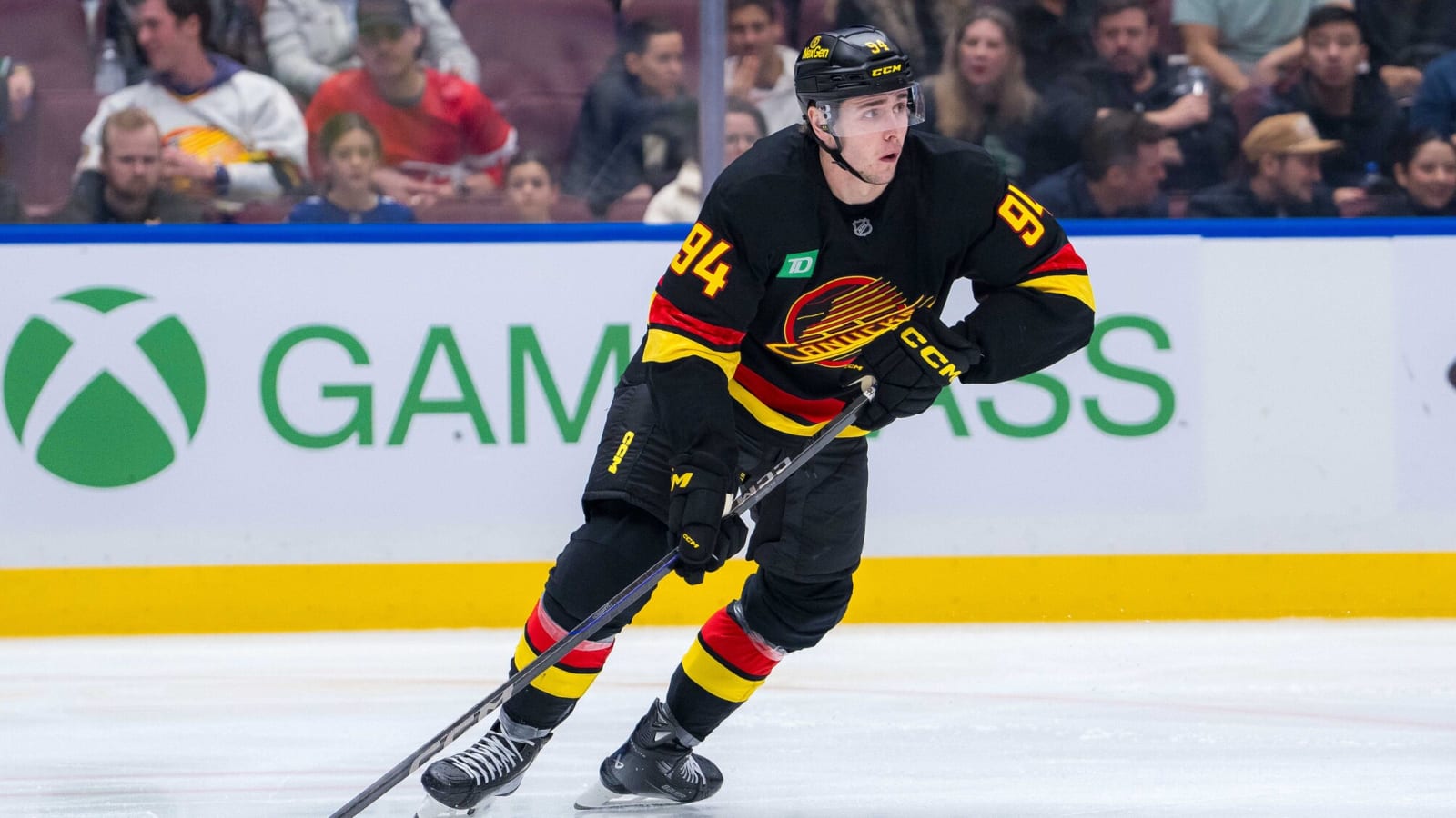 Vancouver Canucks Sign Swedish Forward Linus Karlsson to Contract Extension