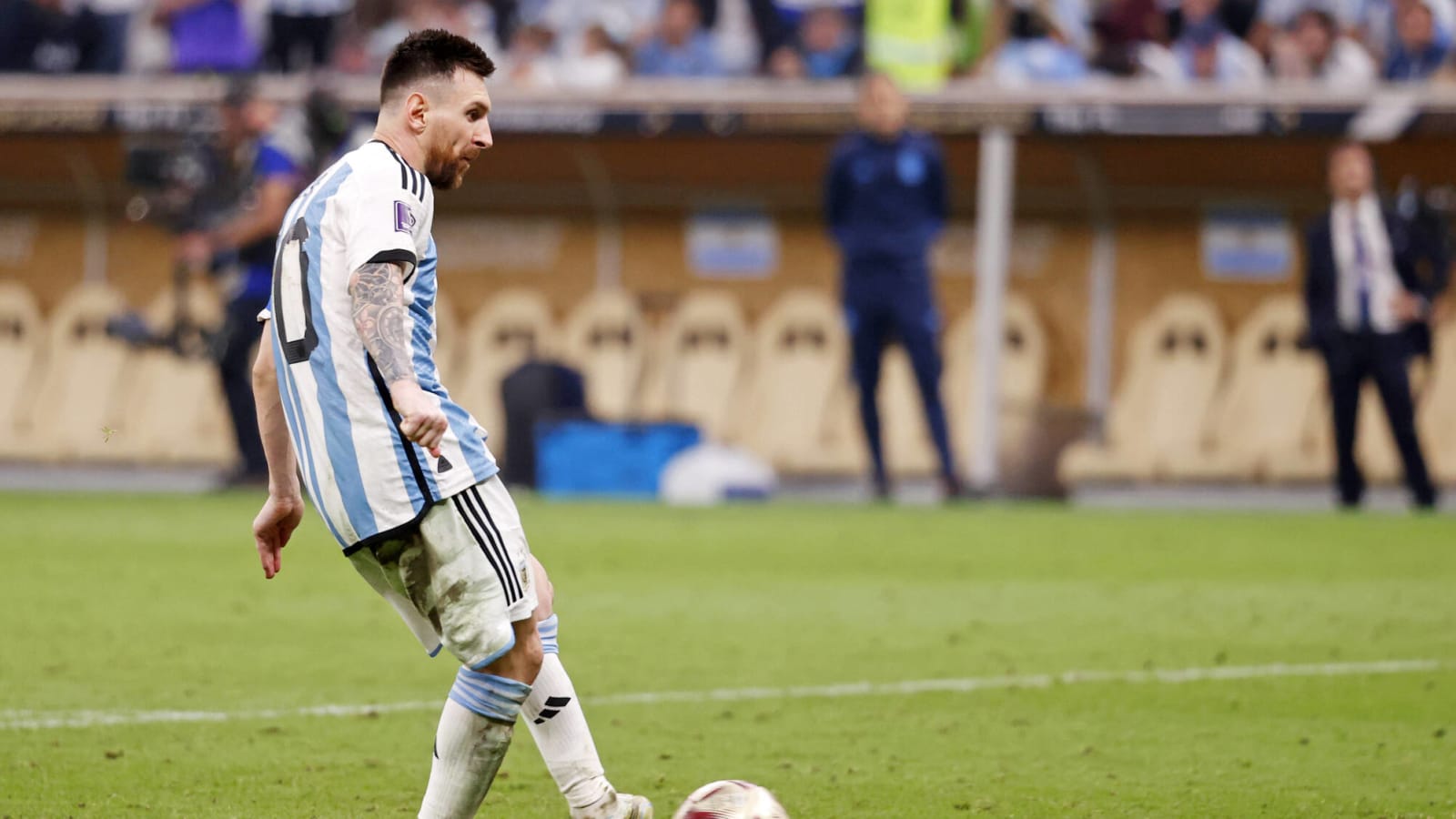 Media reporter has unique idea for Messi promotion