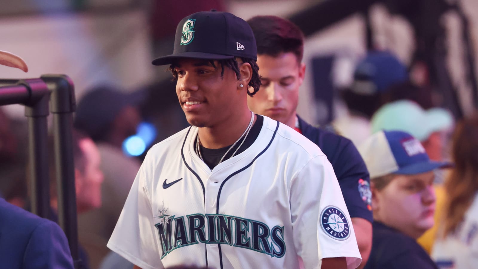 Top switch pitching prospect shows off incredible skills