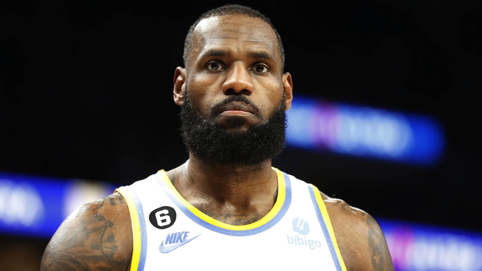 LeBron James rips media for coverage of Jones photo vs. Irving