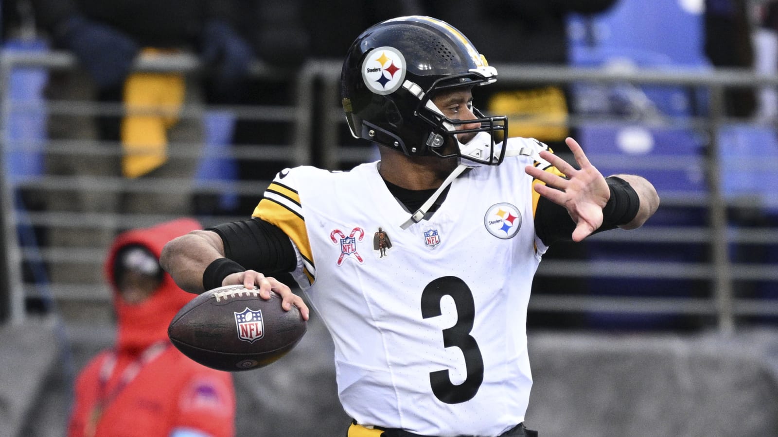Steelers' Russell Wilson Stuns Teammates With Insane Christmas Gifts