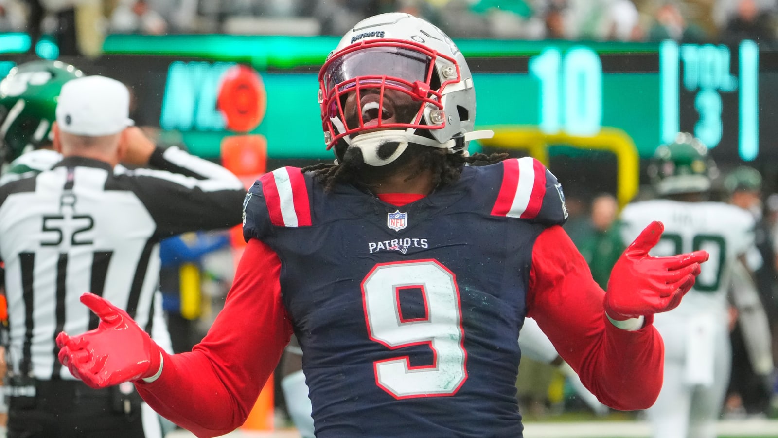 Falcons address biggest need with massive trade
