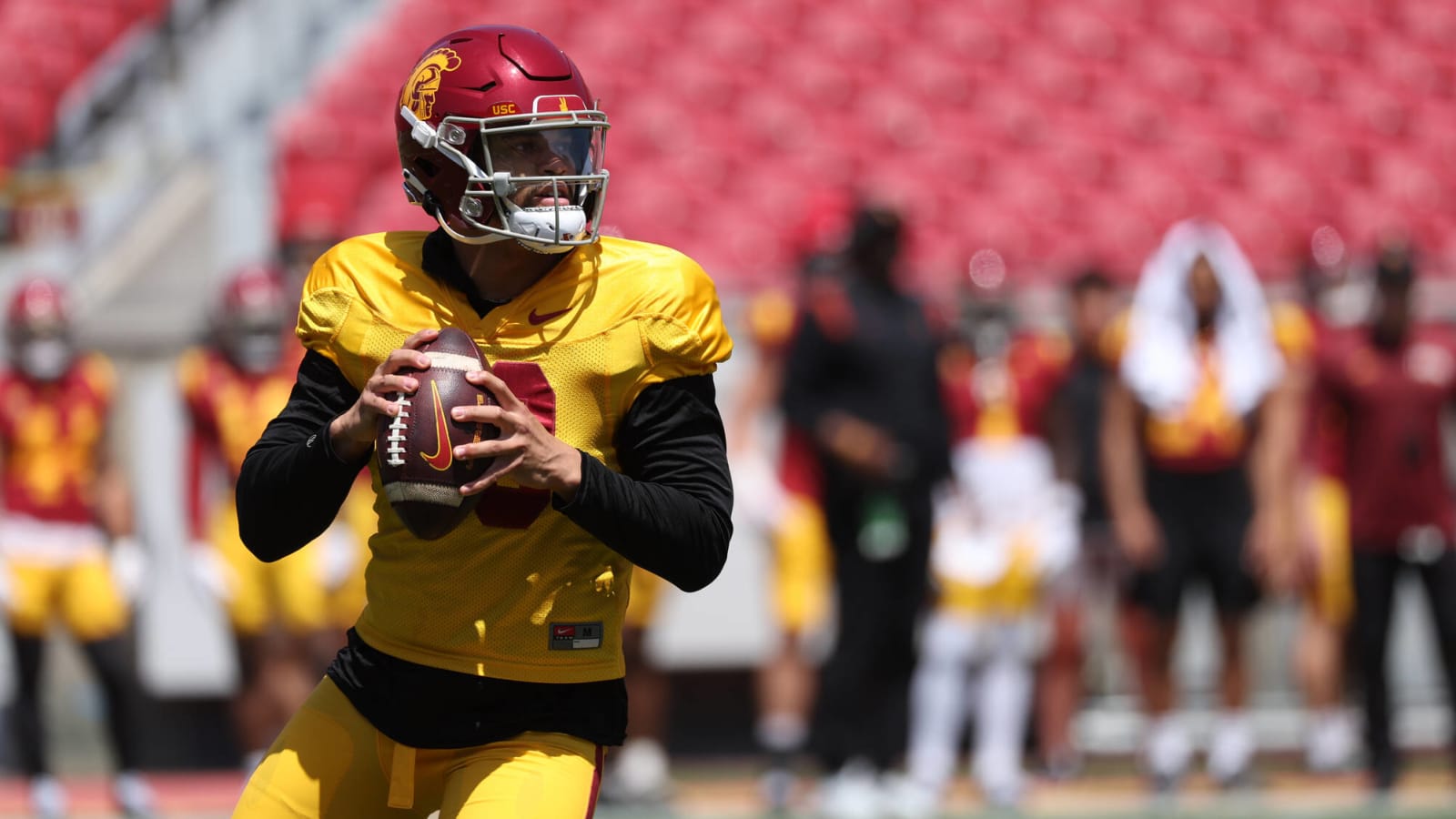 Kliff Kingsbury making impact on USC's offense