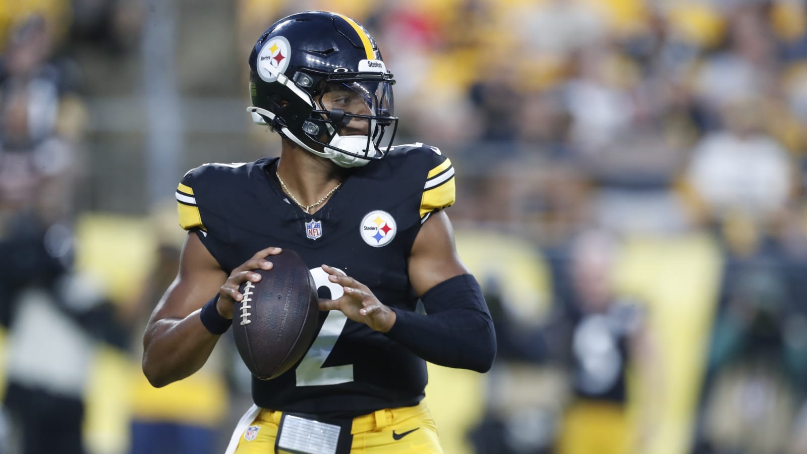 Former QB sounds alarms about Steelers' Justin Fields