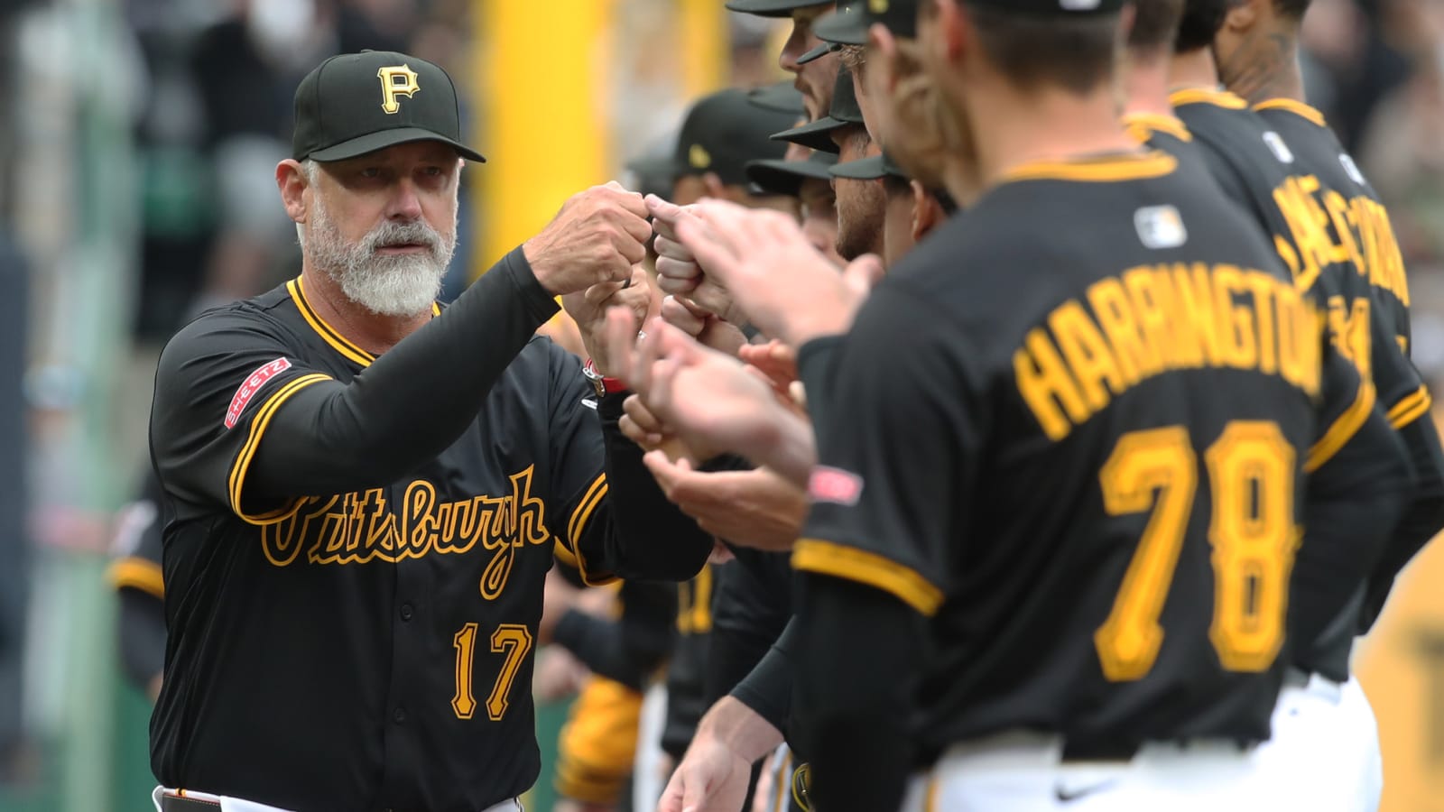Pirates fans voice frustration with ownership