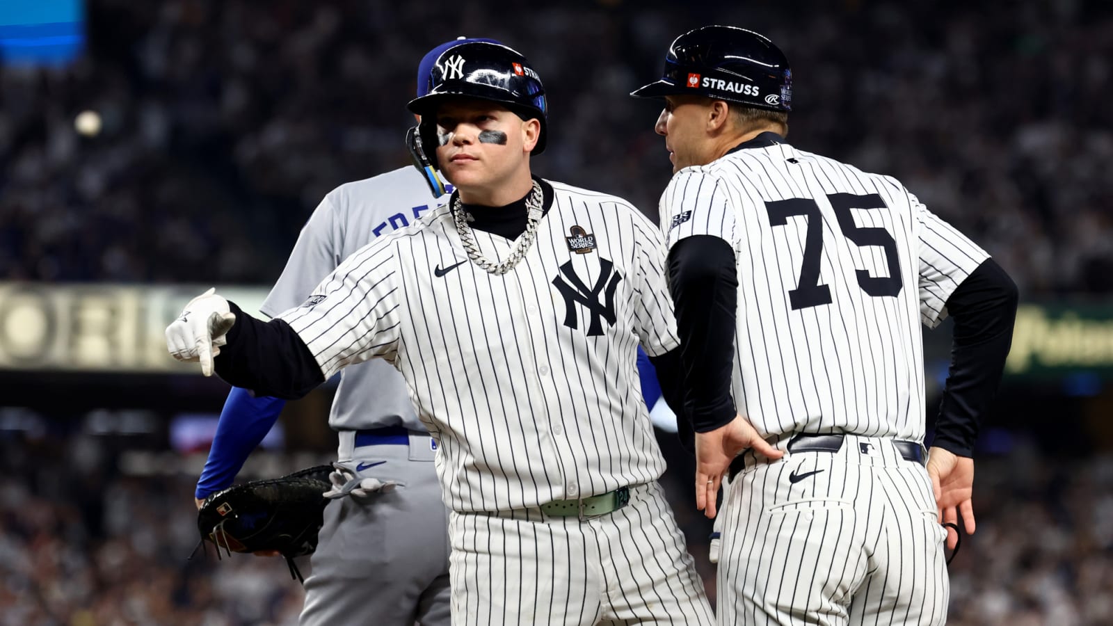 Ex-Yankees OF signs with new team