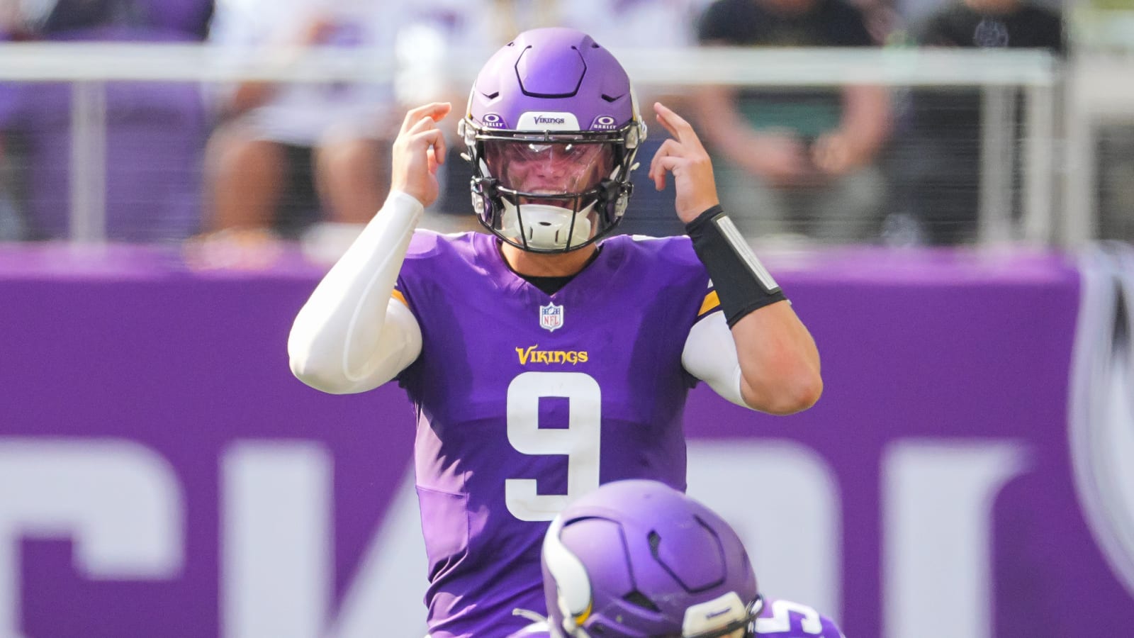 Vikings Likely To Start J.J. McCarthy In 2025?