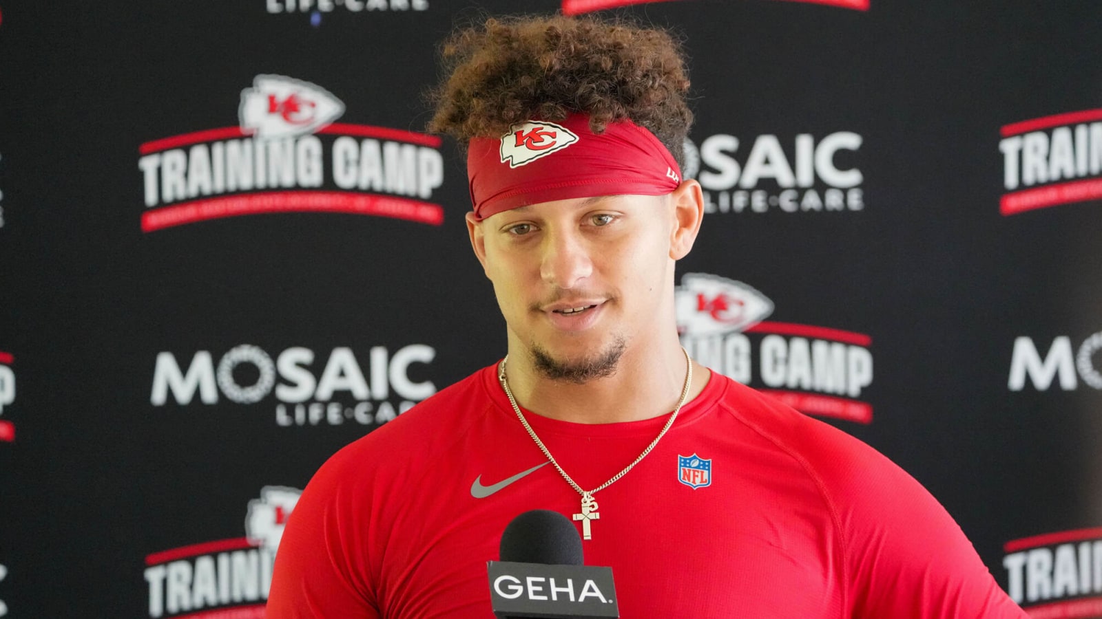 Chiefs QB Patrick Mahomes explains why he doesn't feel underpaid