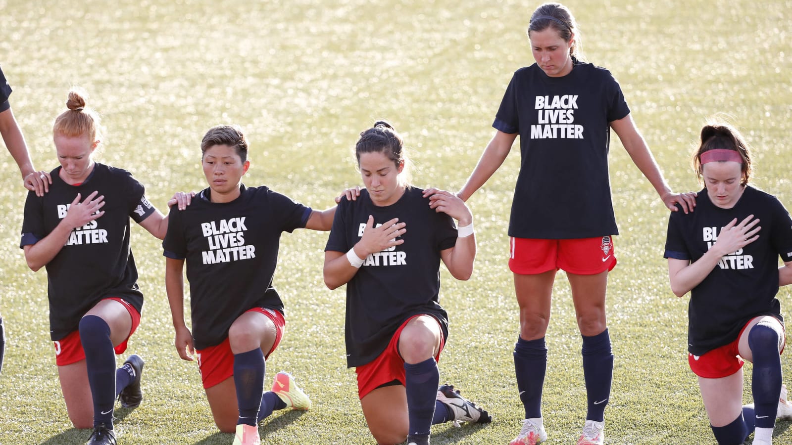 NWSL allows players to skip national anthem before games 