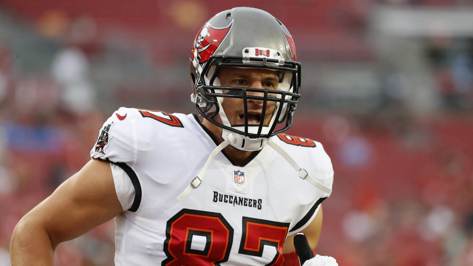 Bucs' Rob Gronkowski doesn't watch film to prepare for games