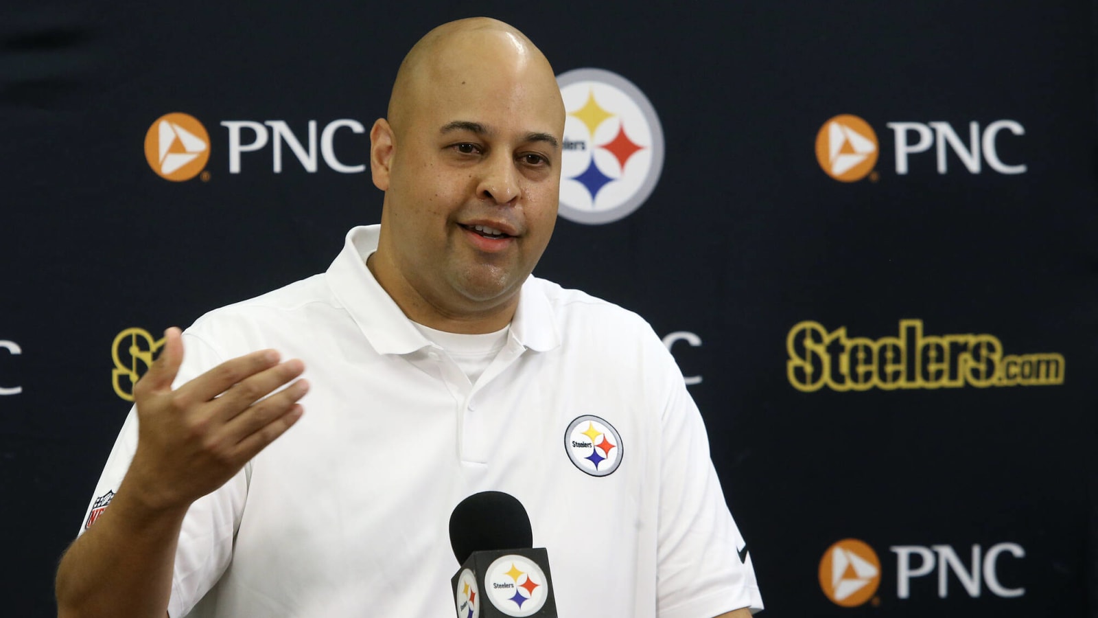 Could Steelers add another bloodline to their roster?