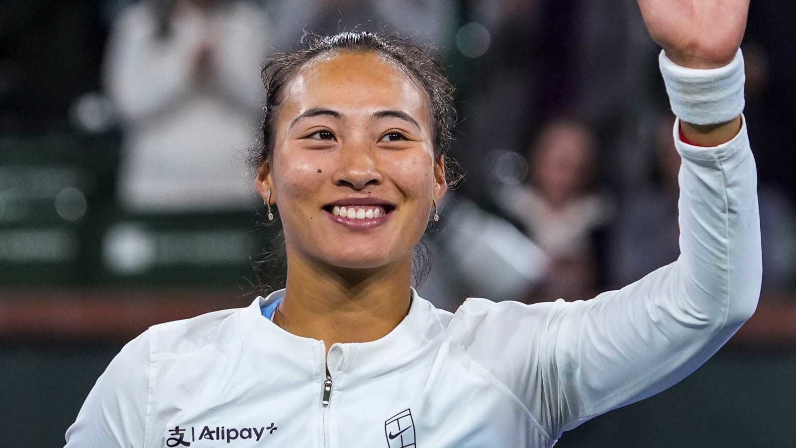 Zheng Qinwen opens up about making friends on Tour amid WTA locker room tensions