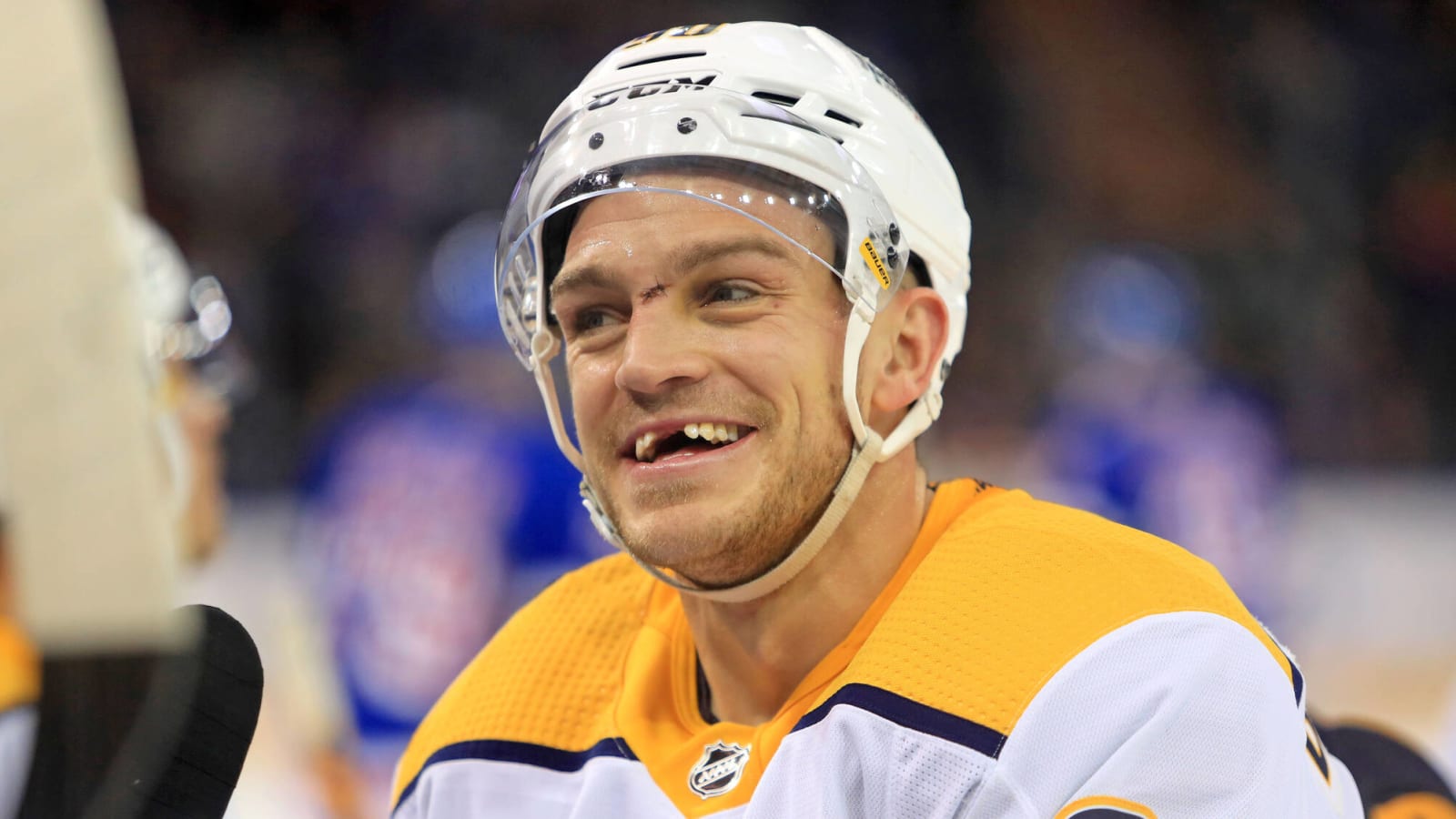 Predators sign Mark Borowiecki to one-year extension