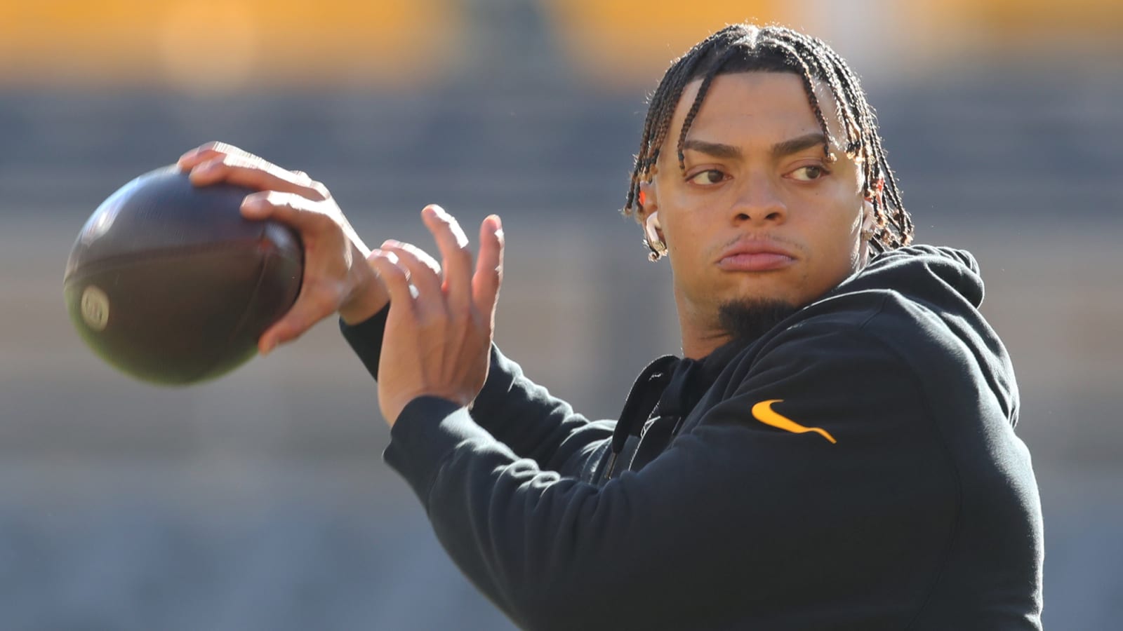Jets reporter expands on Justin Fields rumors amid Steelers uncertainty