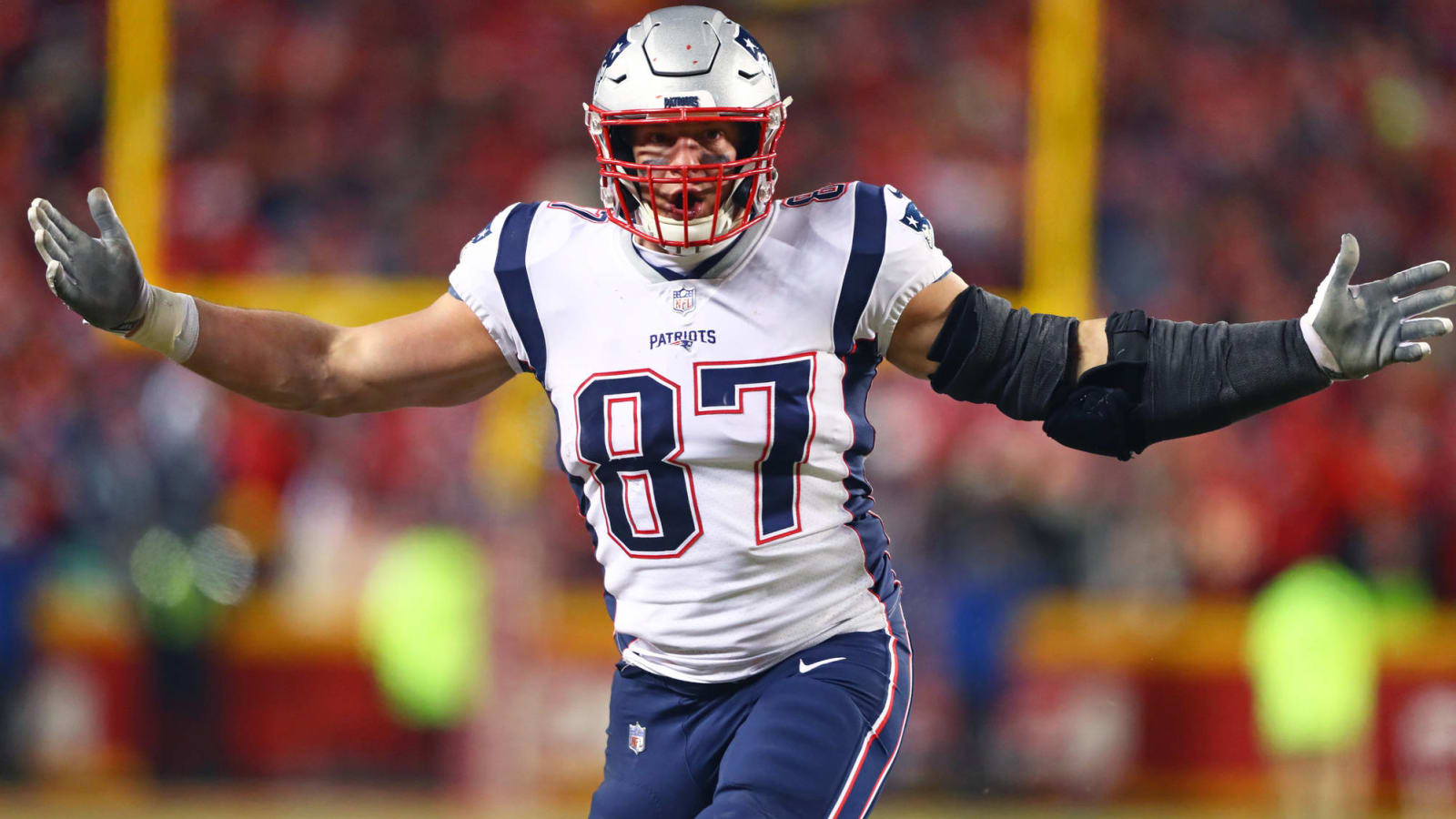 Patriots trade Rob Gronkowski to Bucs for fourth-round pick