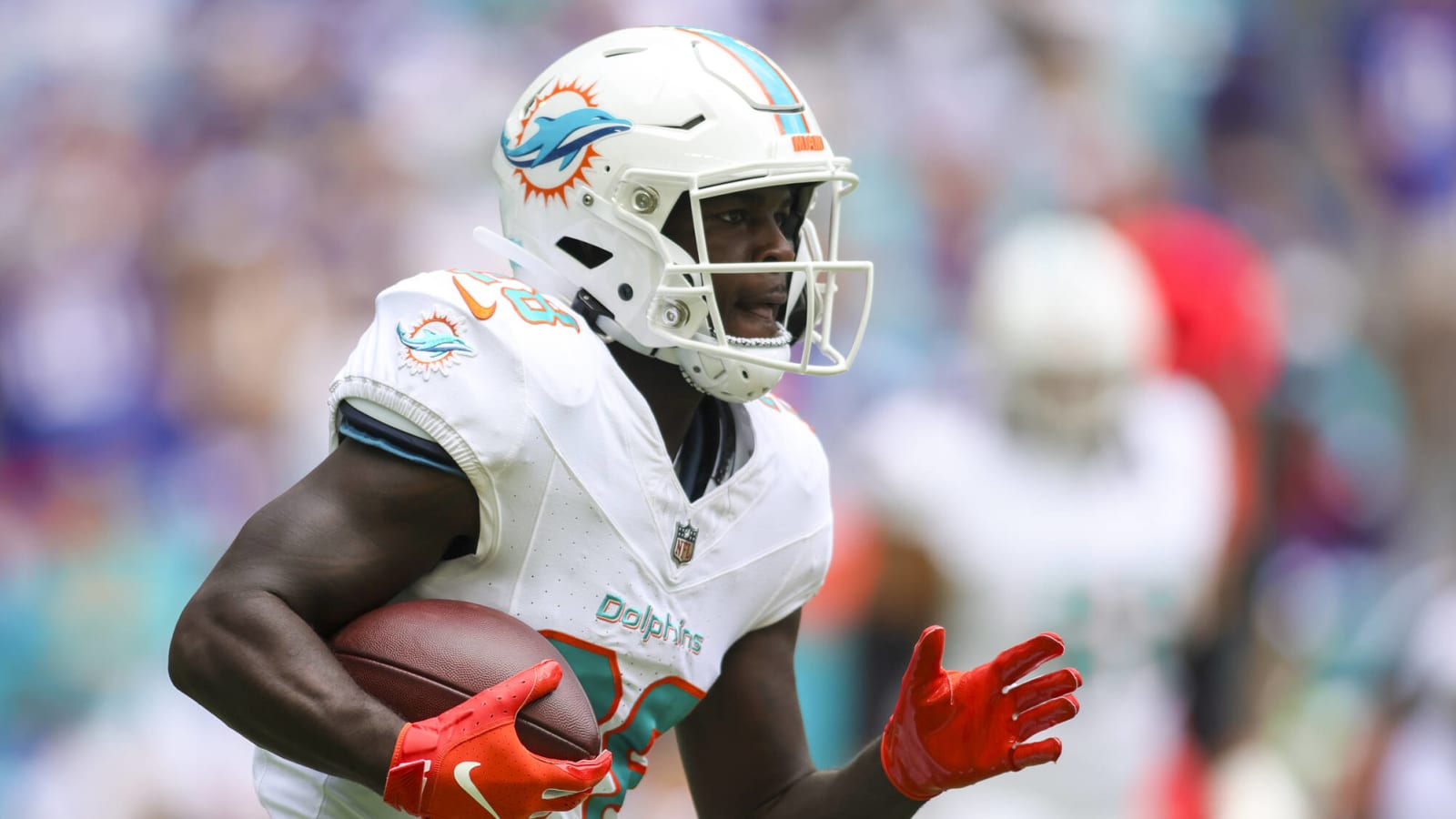 Dolphins breakout RB dealing with knee injury