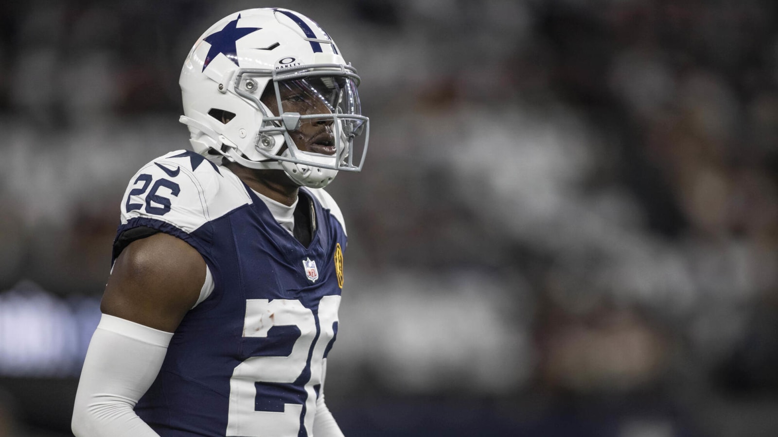 Cowboys lose All-Pro DaRon Bland to major foot injury