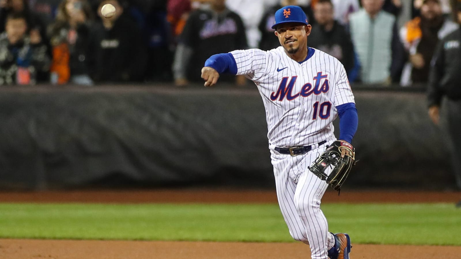 Could Marlins pursue Eduardo Escobar despite Mets drama?