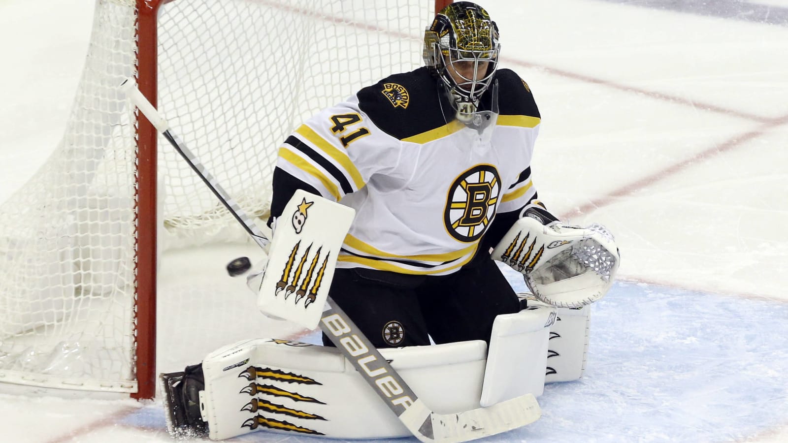 Bruins goaltender Jaroslav Halak tests positive for COVID-19