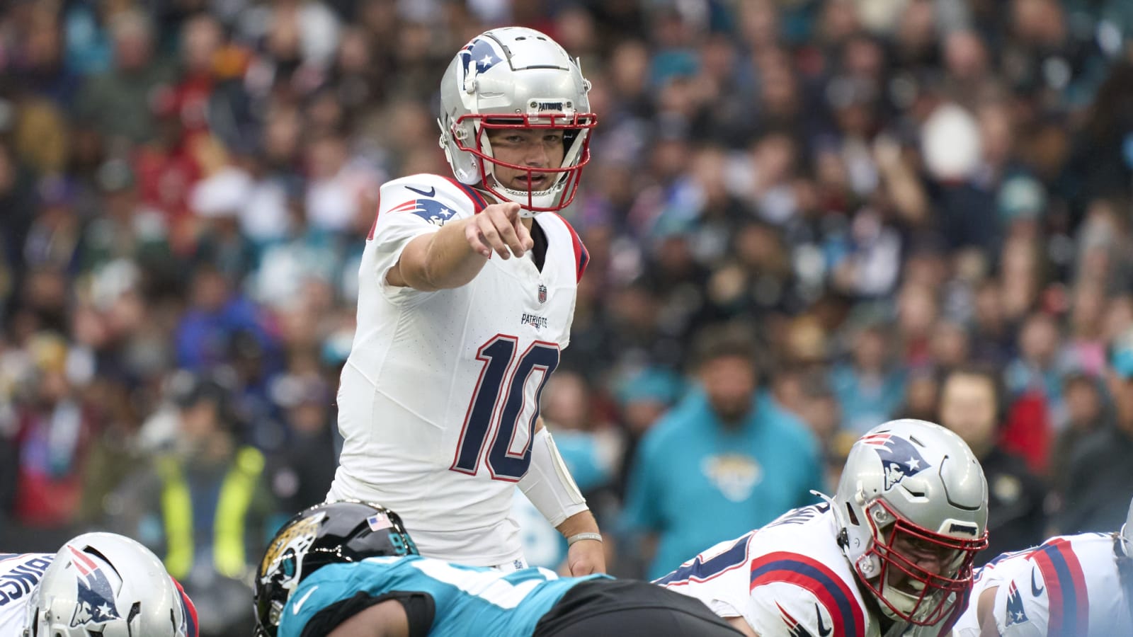 Patriots teammates praise QB Drake Maye's growing maturity