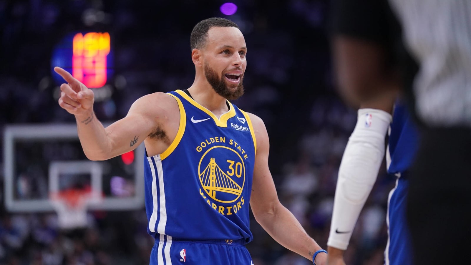 Stephen Curry's shocking contribution to a rival franchise