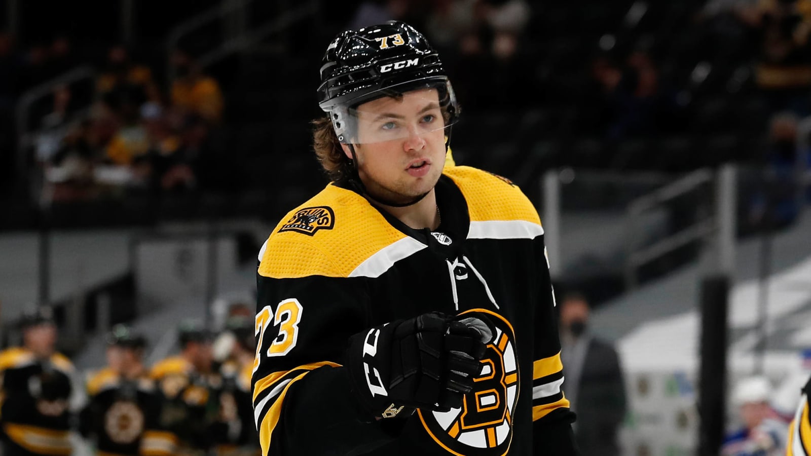 Charlie McAvoy signs eight-year, $76M 