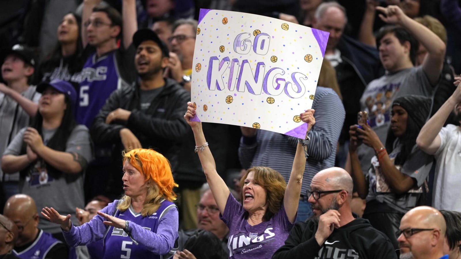 Warriors not allowing Kings to have 'more cowbell'