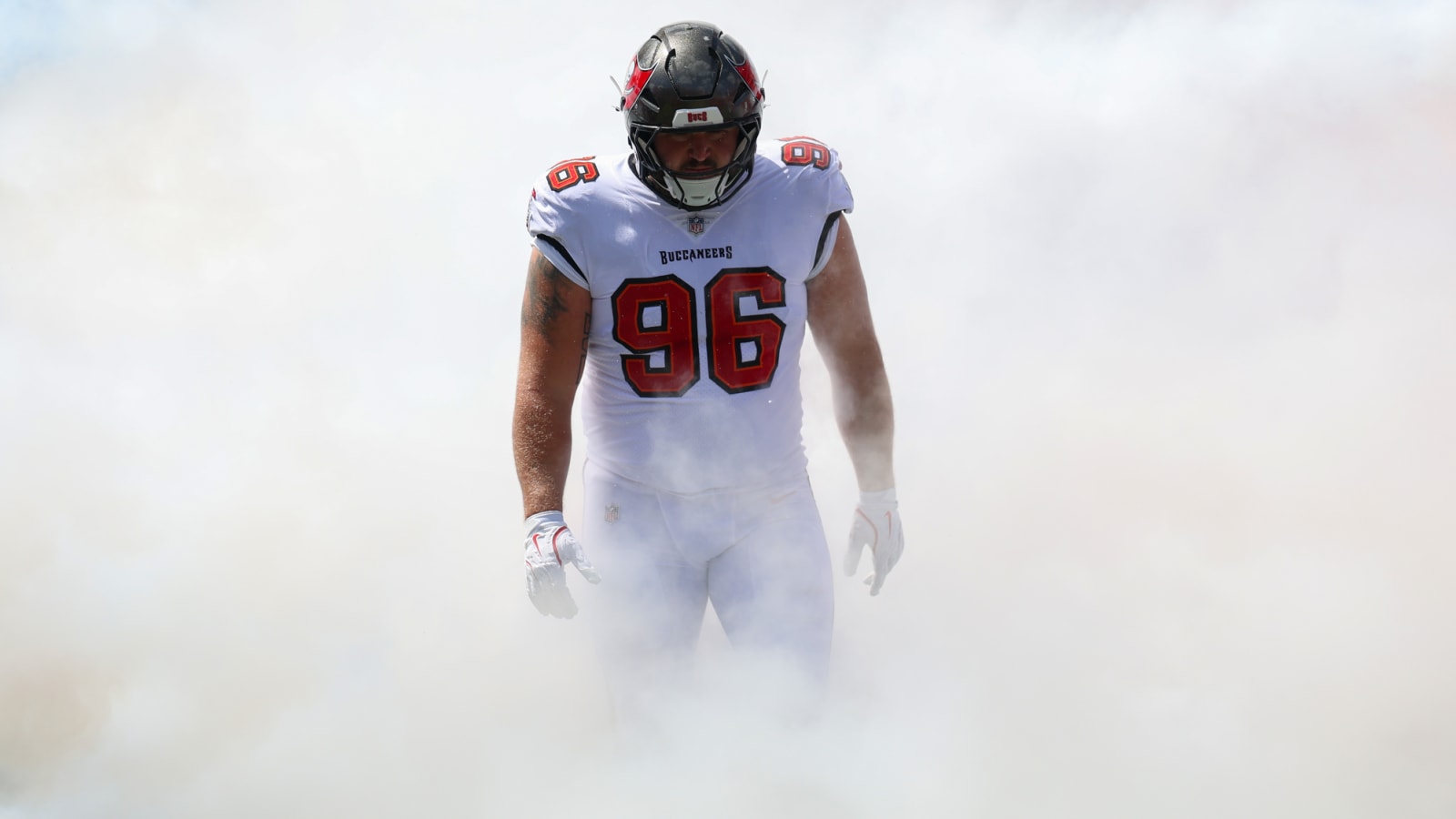 Bucs Re-Sign Veteran Defensive Tackle