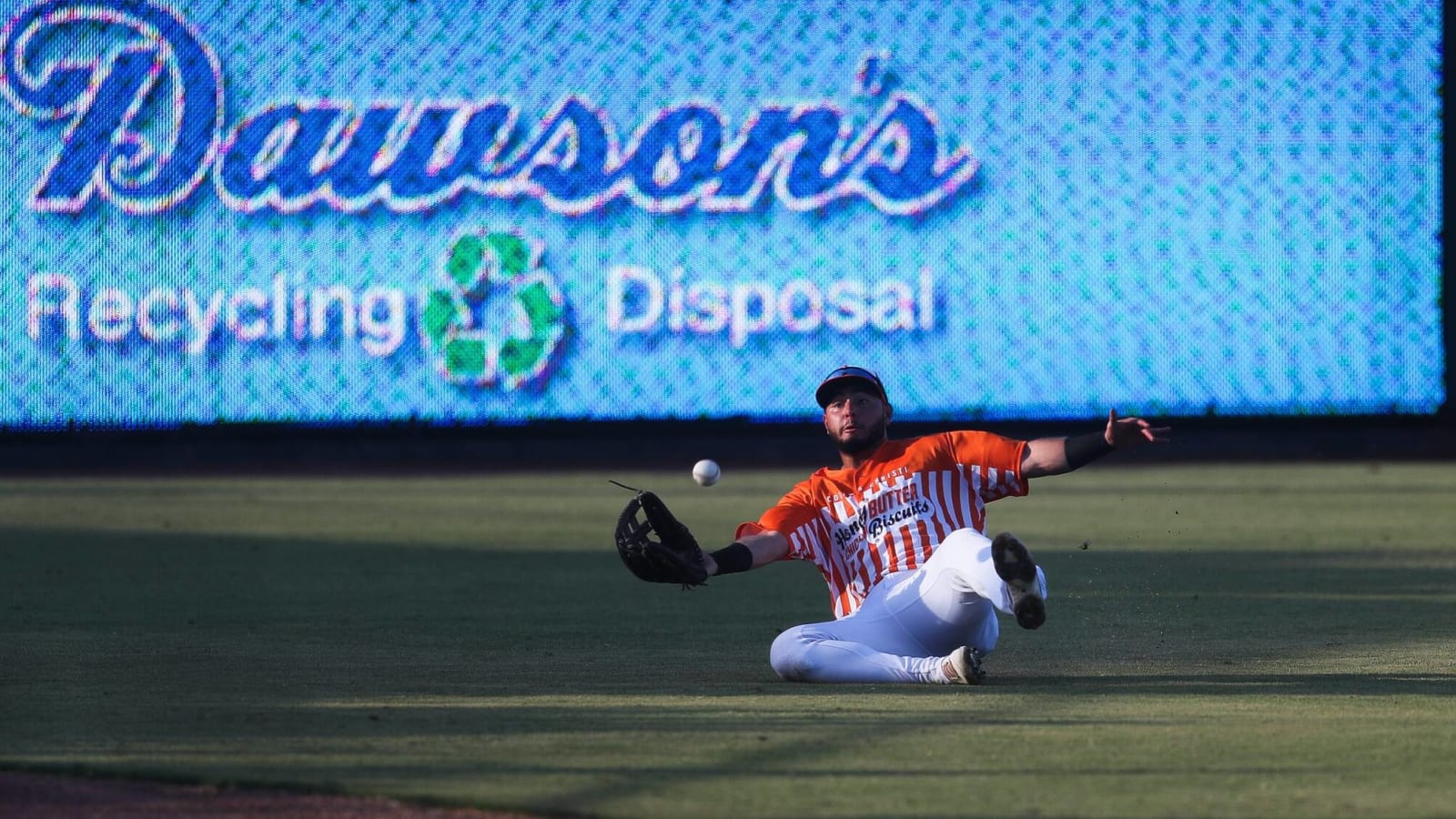 Red Sox outfield prospect Wilyer Abreu strains left hamstring